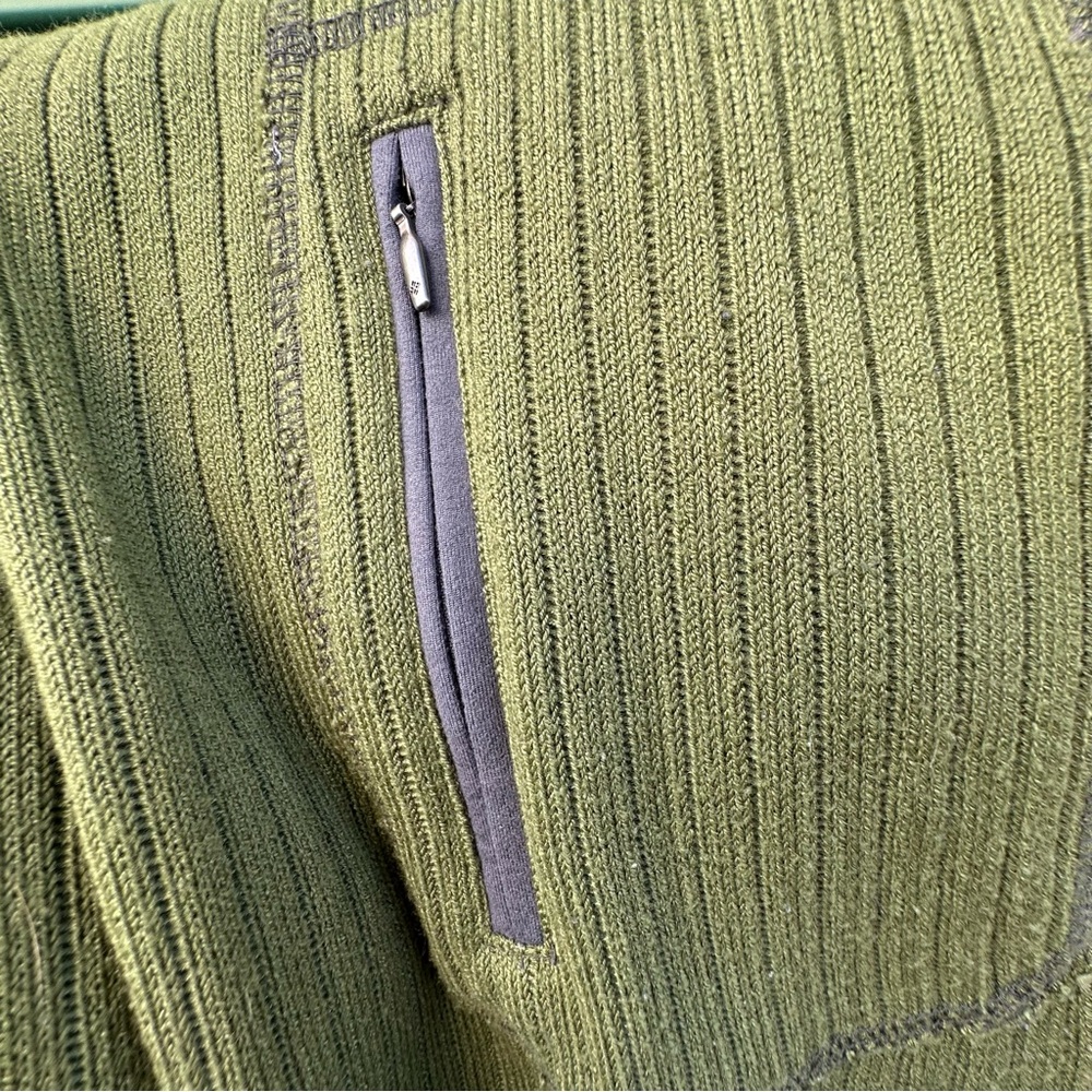 Columbia Olive 1/4 Zip Sweater Workwear Gorpcore Outdoor Hiking Long Sleeve - Picture 6 of 9
